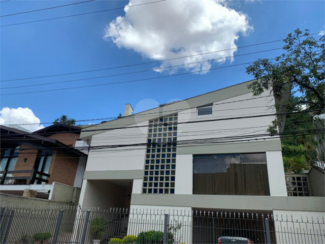 Sobrado à venda com 3 quartos, sendo 2 suítes,  em Jardim São Bento, São Paulo, SP