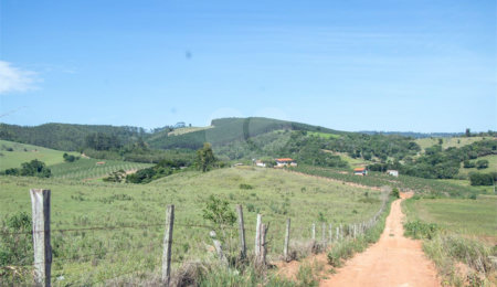 Sítio à venda no Centro, Morungaba, SP