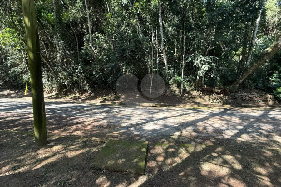 Terreno à venda no condomínio Alpes da Cantareira, Mairiporã - SP