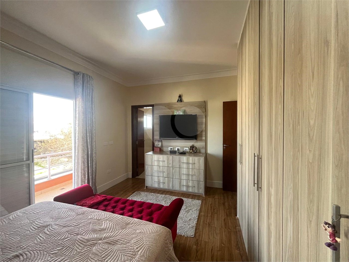 Casa à venda com 3 suítes no condomínio Lago da Serra, Araçoiaba da Serra - SP