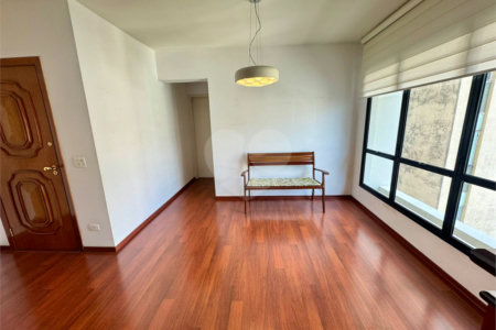 Apartamento à venda com 4 quartos, sendo 2 suítes,  em Pinheiros, São Paulo, SP