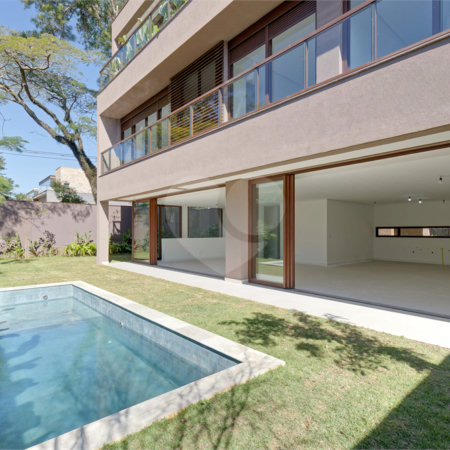 Casa à venda com 4 suítes no condomínio Casa Flora Badra, São Paulo - SP