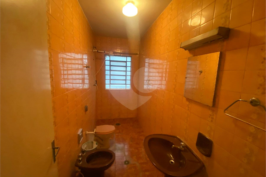 Sobrado à venda com 3 quartos em Bom Retiro, São Paulo, SP