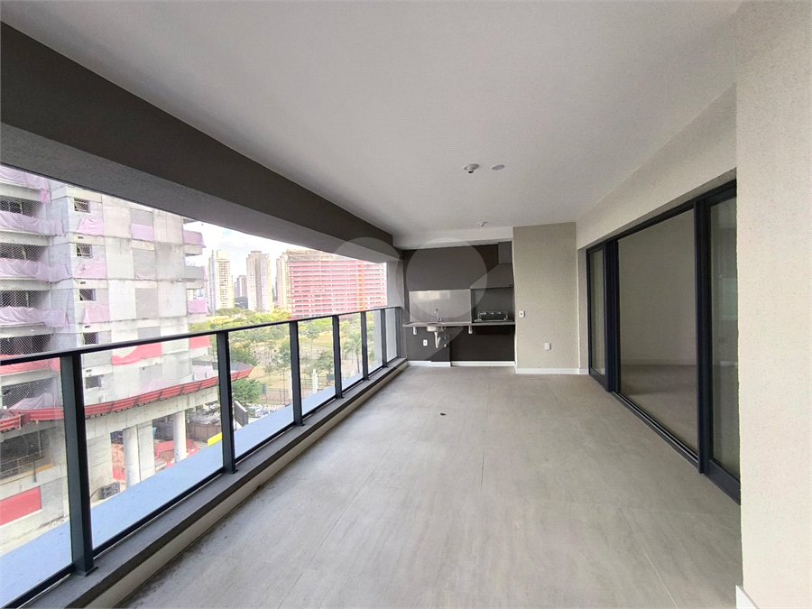Apartamento à venda ou para alugar com 3 suítes em Água Branca, São Paulo, SP