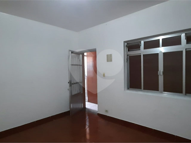 Sobrado à venda com 3 quartos em Jardim Guairaca, São Paulo, SP