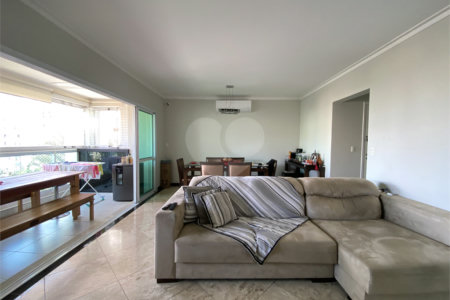 Apartamento à venda com 3 suítes em Água Fria, São Paulo, SP