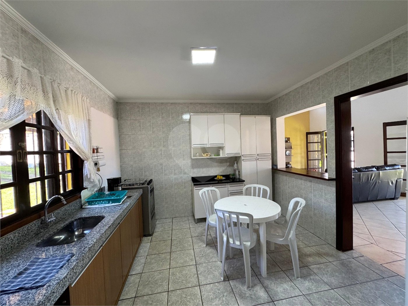 Chácara à venda com 3 quartos, sendo 1 suíte, em Pavão (canguera), São Roque, SP