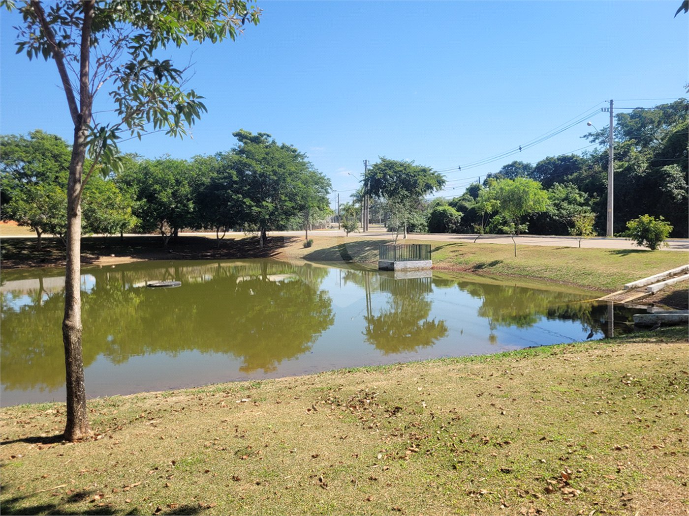 Terreno à venda com 3 quartos, sendo 1 suíte,  no condomínio Evidence Residencial, Araçoiaba da Serra - SP