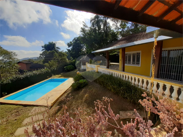 Casa Térrea à venda com 4 quartos, sendo 2 suítes,  em Serra da Cantareira, Mairiporã, SP