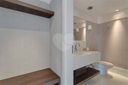 Apartamento à venda com 4 suítes em Campo Belo, São Paulo, SP