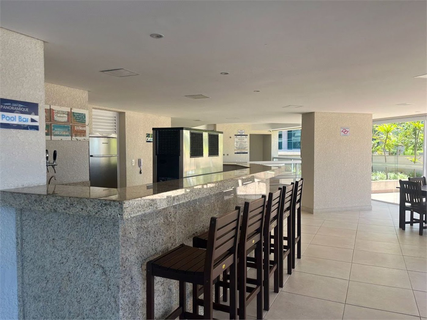 Apartamento com Varanda Gourmet em Condomínio Clube na Enseada – 2 Dormitórios