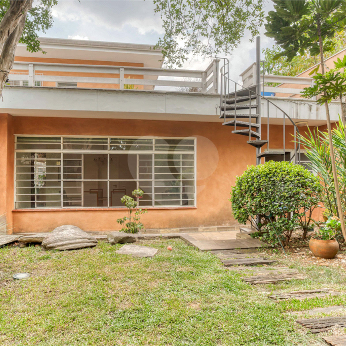 Casa à venda ou para alugar com 3 quartos, sendo 1 suíte,  em Brooklin Velho, São Paulo, SP
