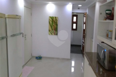 Casa à venda com 4 quartos, sendo 2 suítes,  no condomínio Ypê Branco I, São Paulo - SP