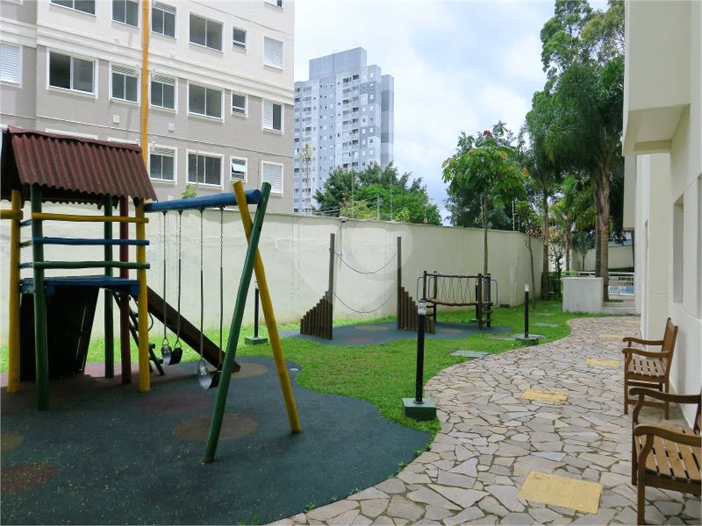 Apartamento à venda com 2 quartos, sendo 1 suíte, em Parque Reboucas, São Paulo, SP