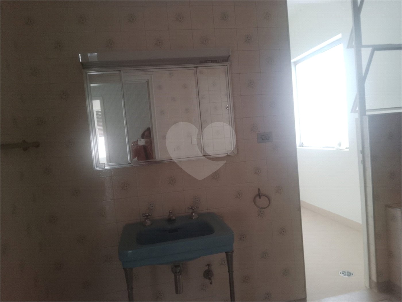 Apartamento à venda com 4 quartos, sendo 1 suíte, em República, São Paulo, SP