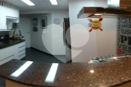 Duplex à venda com 3 quartos, sendo 1 suíte, em Vila Andrade, São Paulo, SP