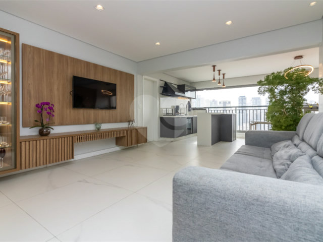 Apartamento à venda com 4 quartos, sendo 2 suítes,  em Jardim Prudência, São Paulo, SP