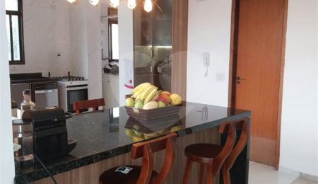 Apartamento à venda com 4 quartos, sendo 1 suíte,  em Vila Ipojuca, São Paulo, SP