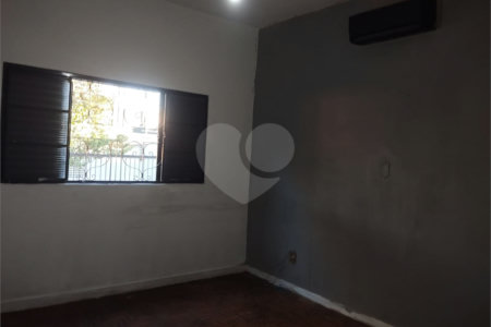 Casa Térrea à venda com 3 quartos, sendo 1 suíte, em Vila Xavier (vila Xavier), Araraquara, SP