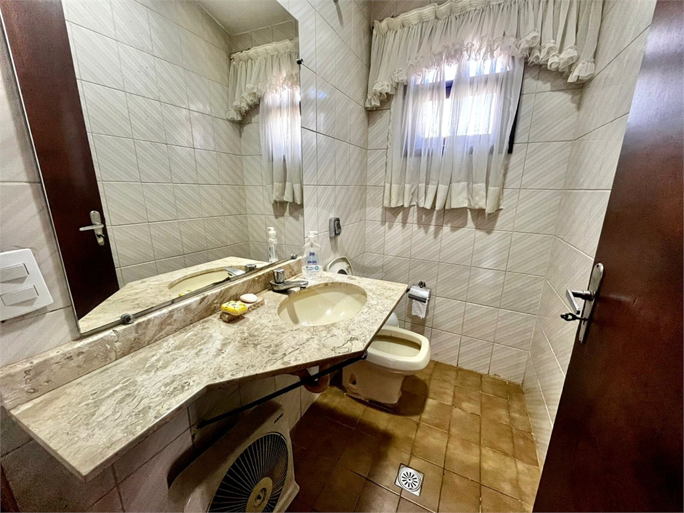 Casa à venda com 3 quartos, sendo 1 suíte, no Centro, Itapetininga, SP