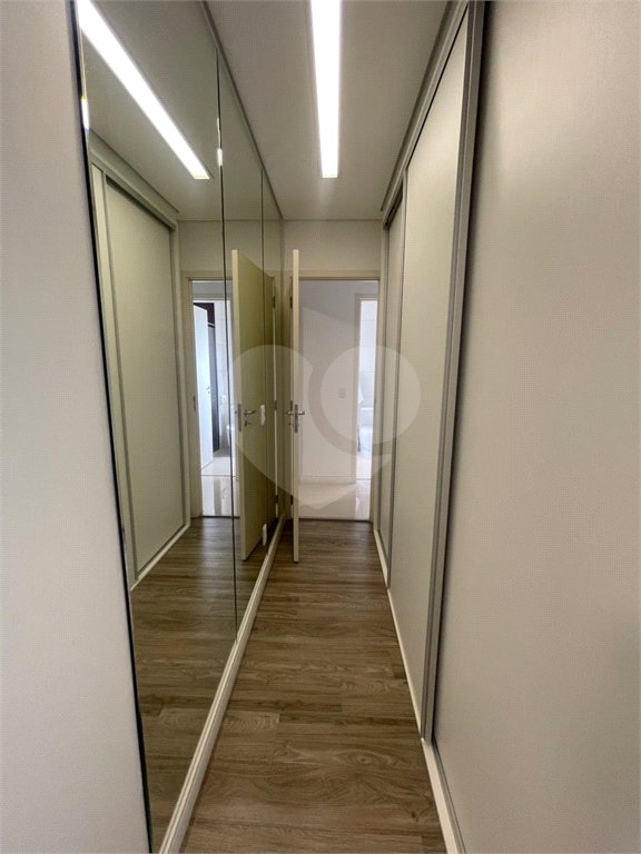 Apartamento à venda com 3 quartos, sendo 1 suíte,  em Vila Suissa, Mogi das Cruzes, SP