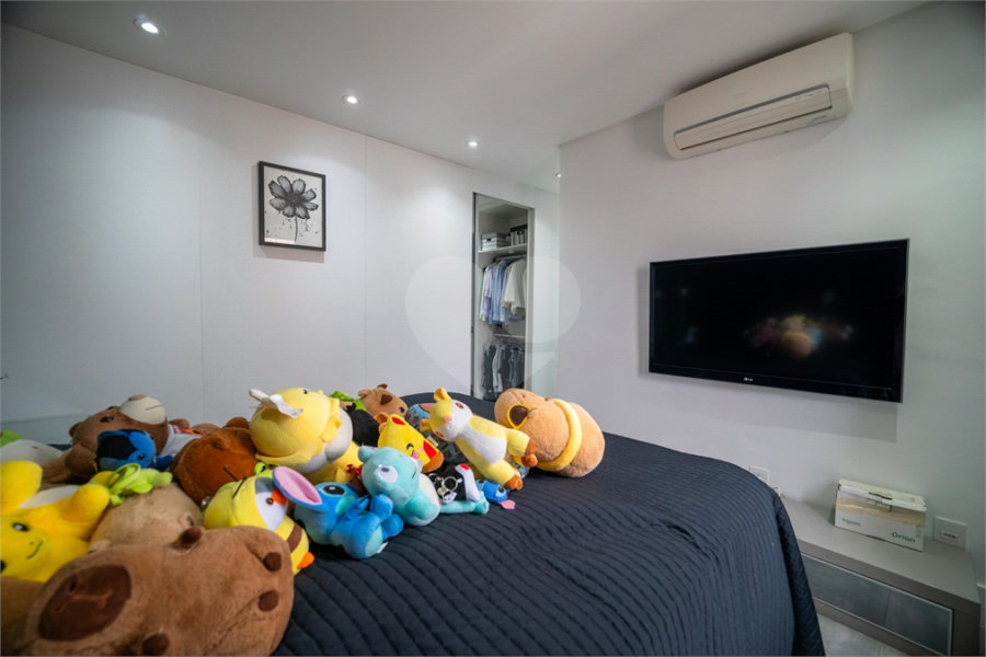 Cobertura à venda com 3 quartos, sendo 2 suítes,  em Santana, São Paulo, SP