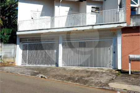 Sobrado à venda com 4 quartos, sendo 2 suítes, em Jardim Paulista, Atibaia, SP