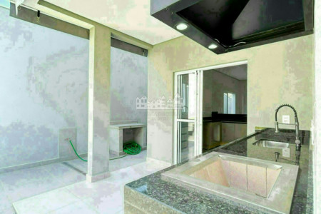 Casa à venda com 3 suítes em Jardim Paulista, Atibaia, SP