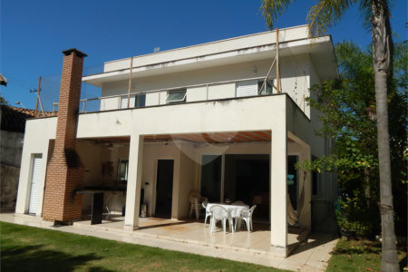 Casa à venda com 3 suítes no condomínio Alpes de Vinhedo, Vinhedo - SP