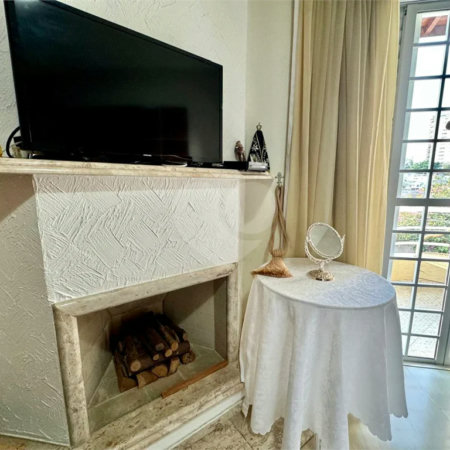 Sobrado à venda com 5 quartos, sendo 4 suítes, em Água Fria, São Paulo, SP