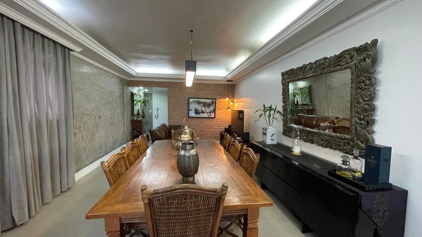 Apartamento com 3 dormitórios frente a praia à venda, 161 m² por R$ 2.200.000 - Gonzaga - Santos/SP