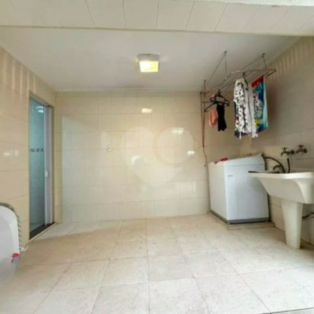 Casa com 124m² , 3 dormitórios , 4 vagas de garagem , à venda , na Vila Sacadura Cabral em Santo André.