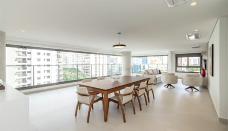 Apartamento à venda com 3 suítes em Campo Belo, São Paulo, SP