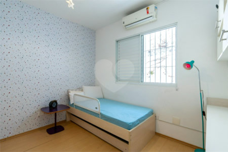 Sobrado à venda com 3 quartos, sendo 1 suíte, em Vila Morse, São Paulo, SP