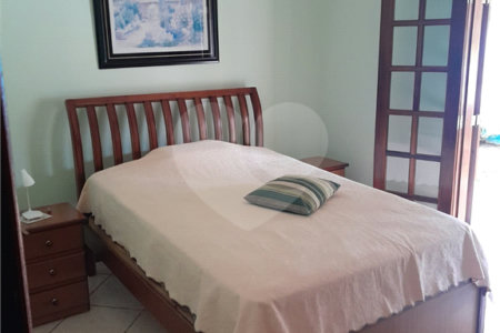 Chácara à venda com 4 quartos, sendo 1 suíte,  em Vila Dom Pedro, Atibaia, SP
