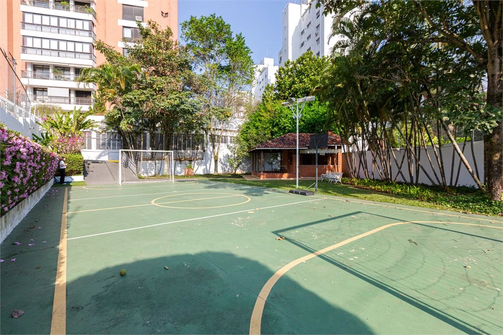 Apartamento à venda com 4 quartos, sendo 3 suítes,  em Real Parque, São Paulo, SP