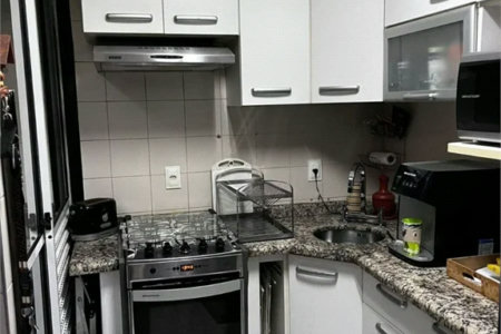 Casa à venda com 3 quartos, sendo 1 suíte, no condomínio Liberty Village, São Paulo - SP