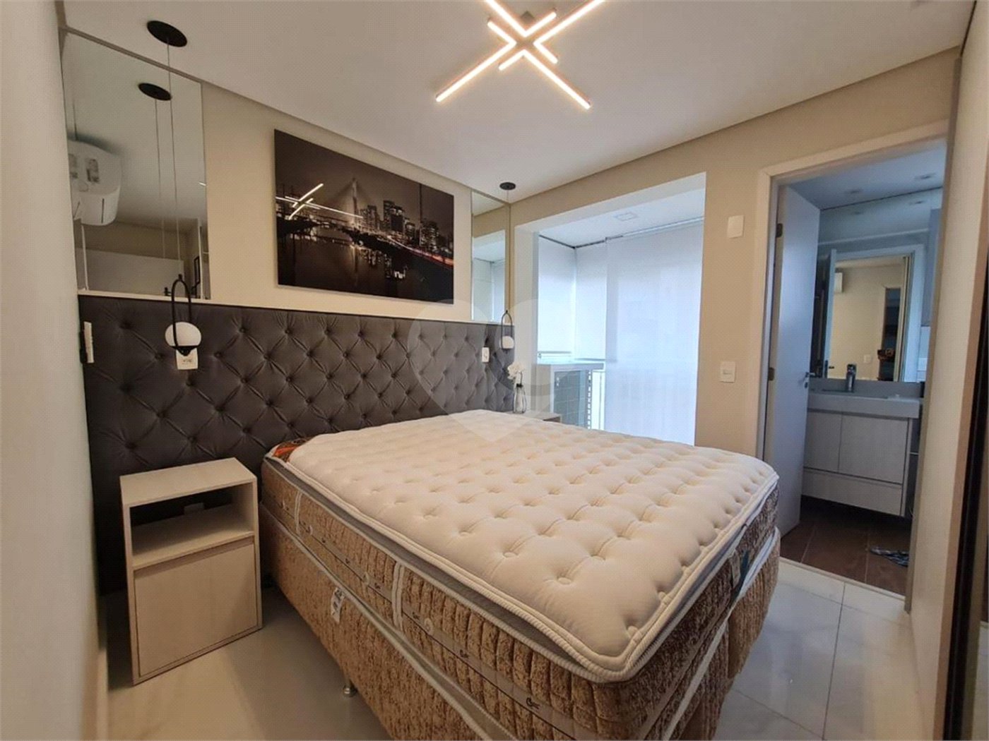 Apartamento à venda com 3 quartos, sendo 1 suíte,  em Vila Anastácio, São Paulo, SP