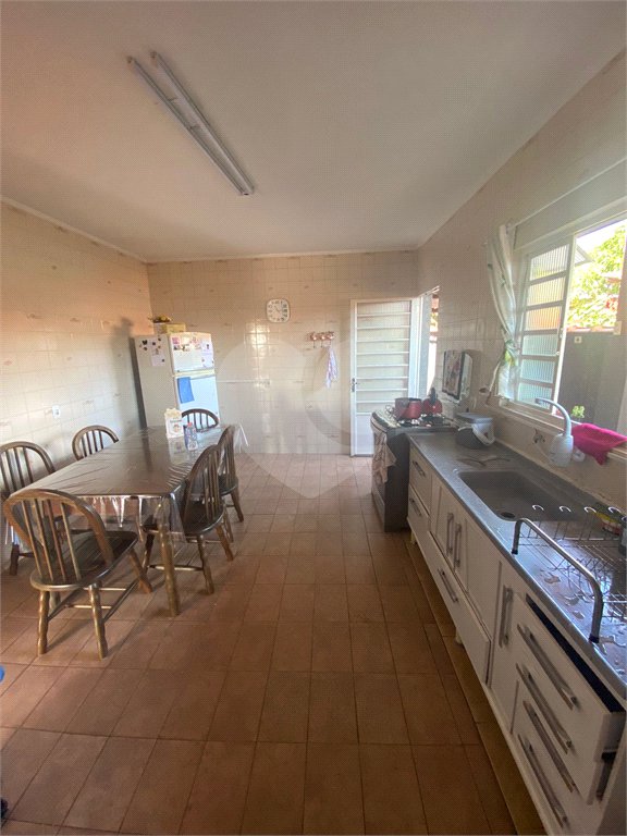 Casa à venda com 2 quartos, sendo 1 suíte, em Jardim Alvinópolis, Atibaia, SP