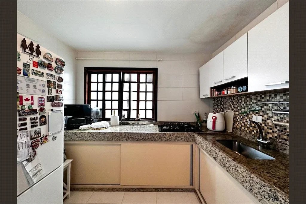 Casa à venda com 3 quartos em Jardim Monte Azul, São Paulo, SP