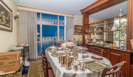 Apartamento à venda com 4 quartos, sendo 1 suíte,  em Higienópolis, São Paulo, SP