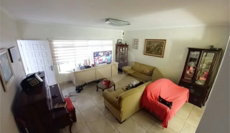 Sobrado à venda com 4 quartos, sendo 1 suíte, em Planalto Paulista, São Paulo, SP