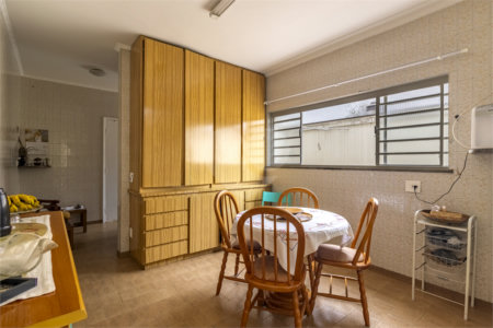Casa à venda com 5 quartos, sendo 1 suíte, em Vila Nova Conceição, São Paulo, SP