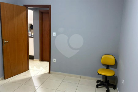 Casa Térrea à venda com 3 quartos, sendo 1 suíte, em Jardim Ouro Branco, Ribeirão Preto, SP