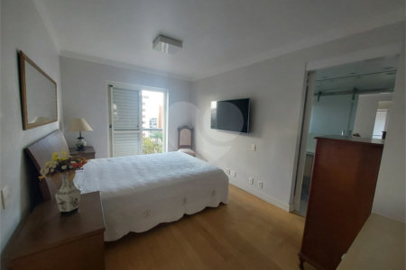 Apartamento à venda com 3 quartos, sendo 2 suítes,  em Cidade São Francisco, São Paulo, SP