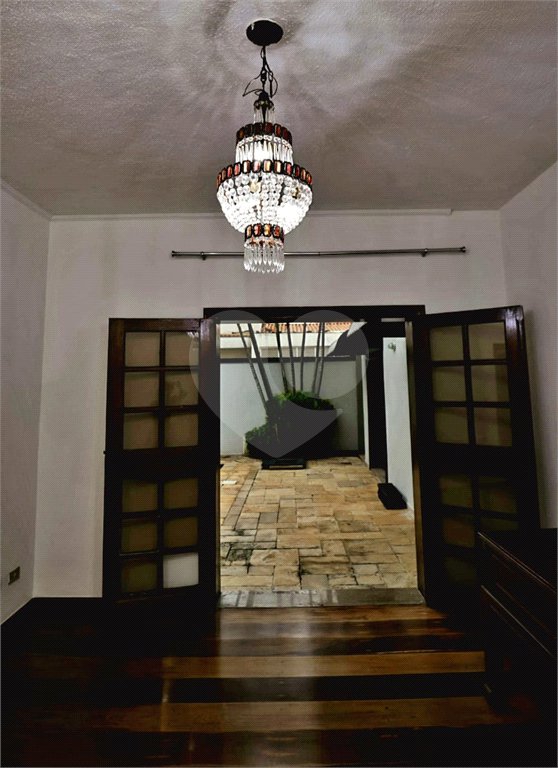Casa à venda com 4 quartos, sendo 2 suítes, em Jardim São Bento, São Paulo, SP
