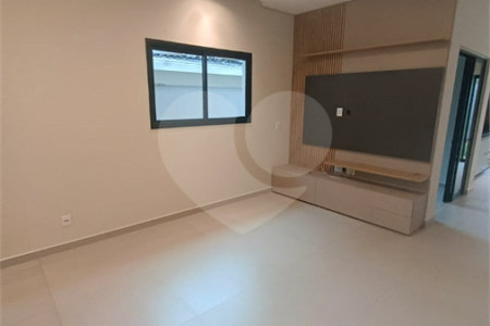 Casa para alugar com 3 quartos, sendo 1 suíte, no condomínio Recanto dos Paturis, Vinhedo - SP