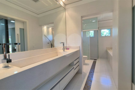 Casa à venda com 5 suítes no condomínio Lago Azul 1, Araçoiaba da Serra - SP