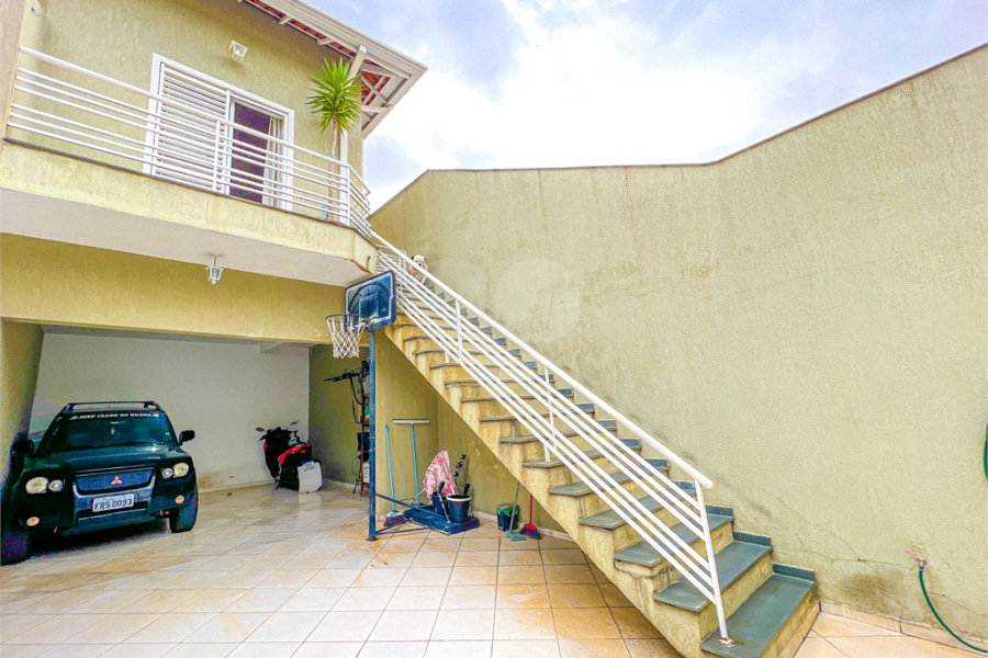 Casa à venda com 3 quartos, sendo 1 suíte,  no condomínio 658, São Paulo - SP