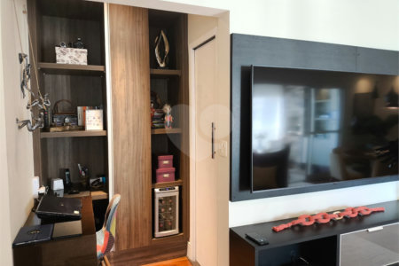 Apartamento à venda com 3 quartos, sendo 1 suíte, no Centro, São Bernardo do Campo, SP
